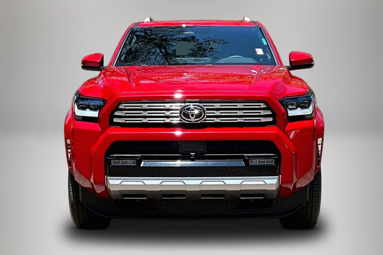 Used 2025 Toyota 4Runner Limited AWD/4WD image 3