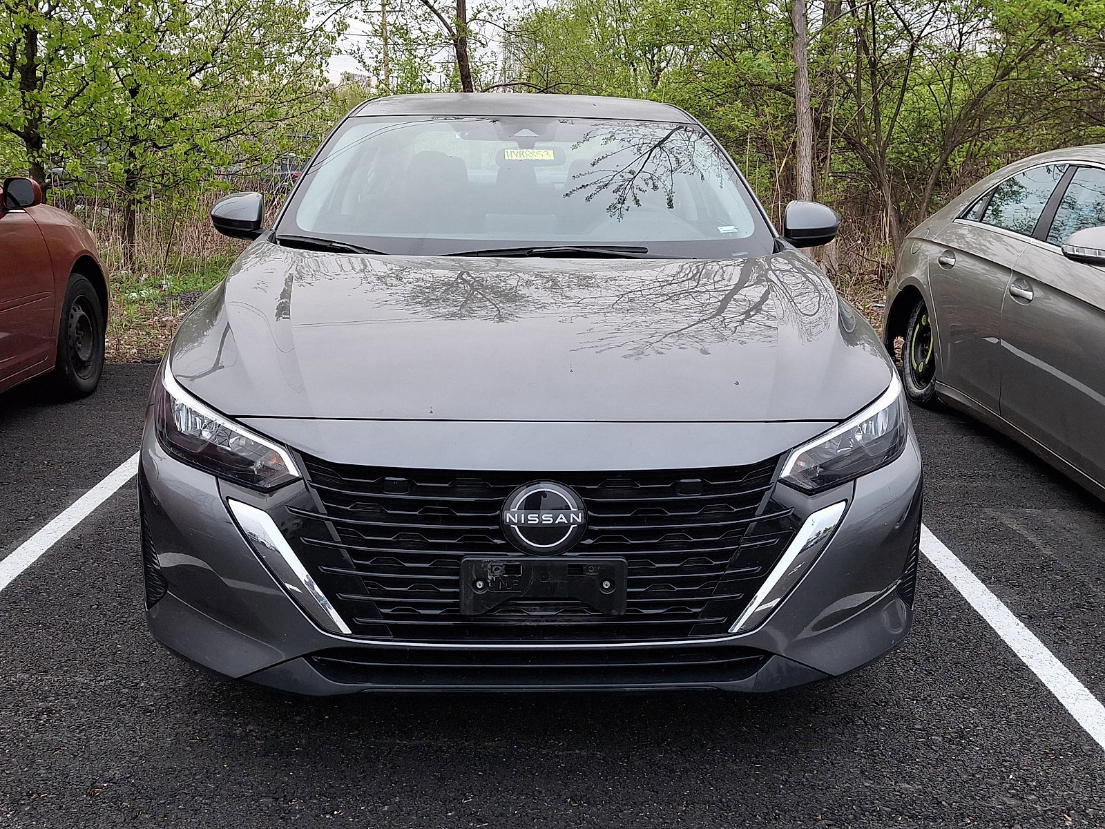 Used 2024 Nissan Sentra SV FWD image 2
