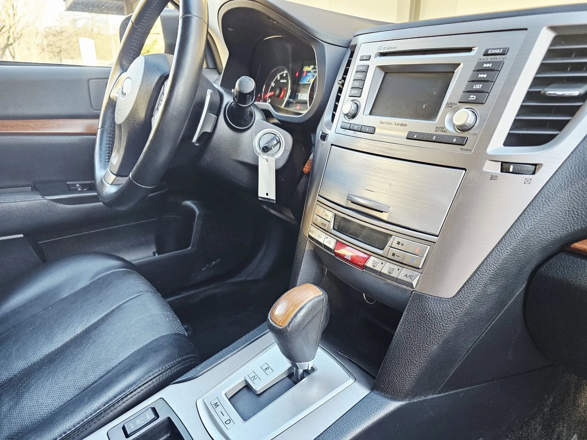 Used 2013 Subaru Outback 2.5i Limited AWD/4WD image 14