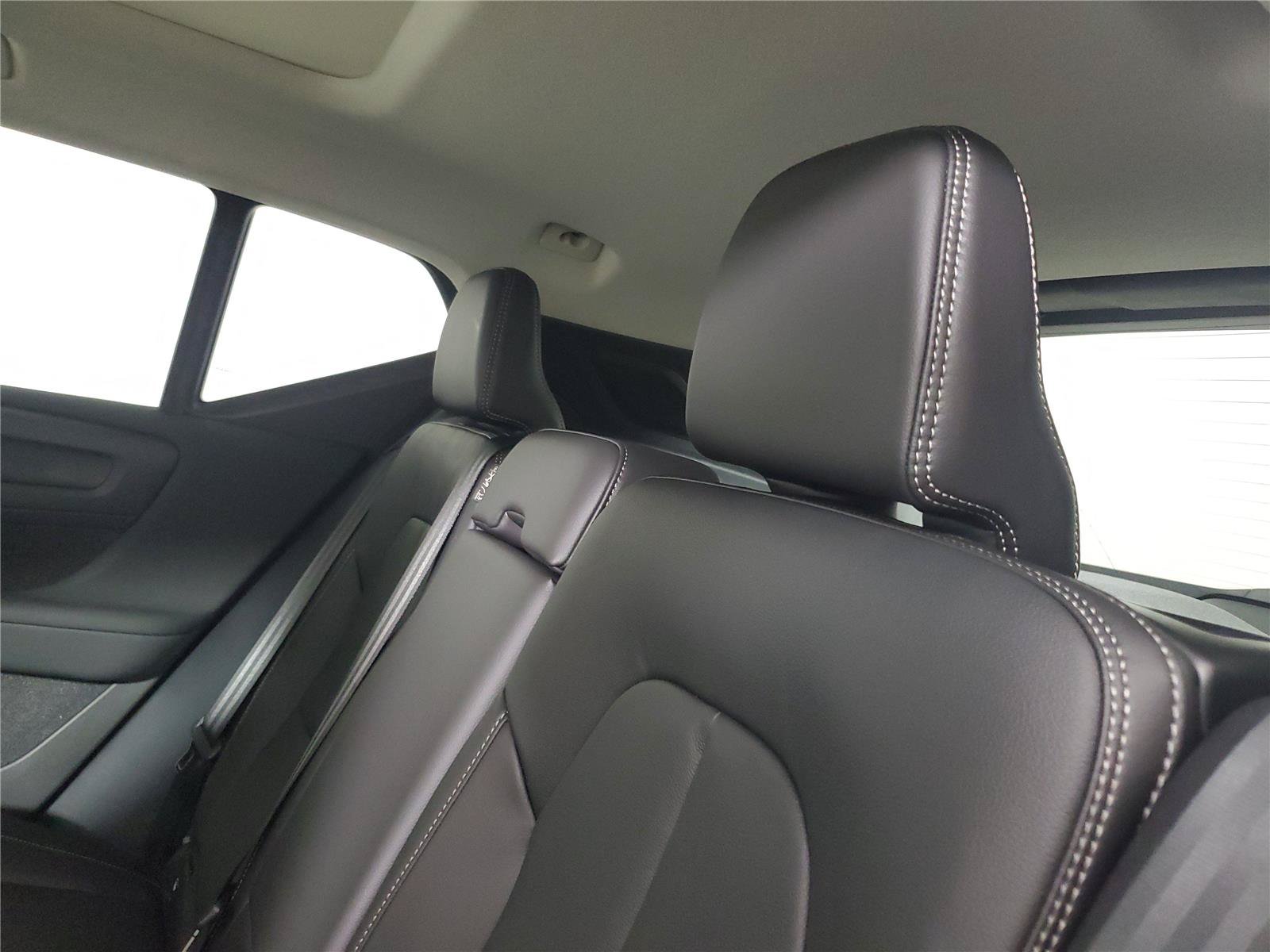New 2026 Volvo XC40 B5 Plus w/ Climate Package AWD/4WD image 13