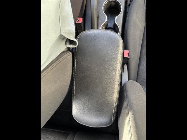 Used 2012 Dodge Avenger SE image 11