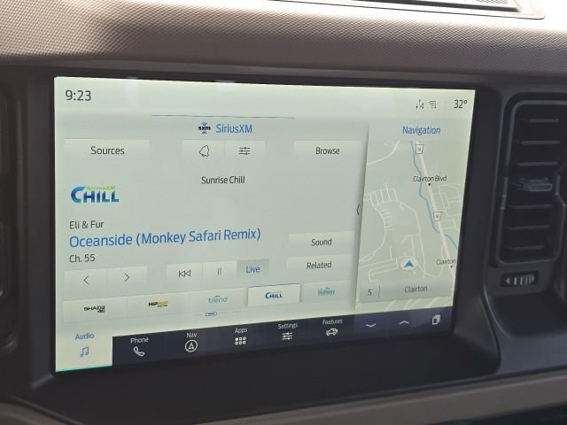 Used 2023 Ford Bronco Wildtrak image 16