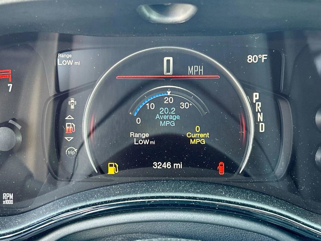 Used 2025 Dodge Durango GT image 38