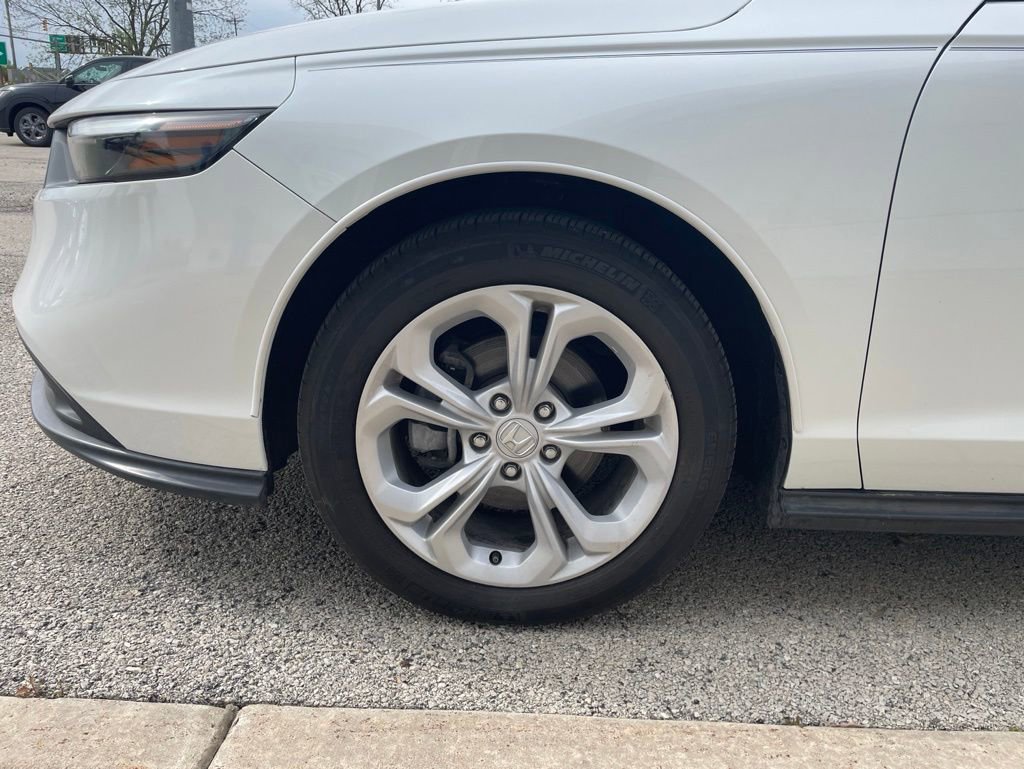 Used 2025 Honda Accord LX image 15