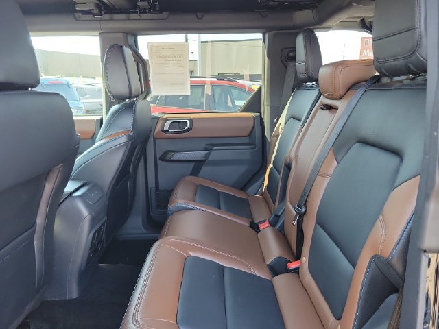 Used 2024 Ford Bronco Outer Banks w/ Sasquatch Package AWD/4WD image 23