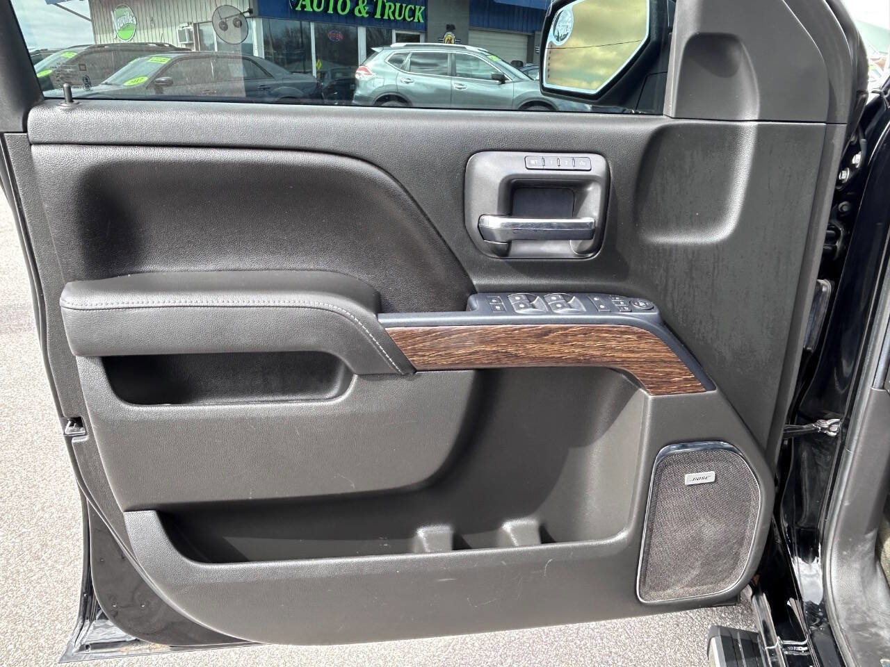 Used 2017 GMC Sierra 1500 Denali AWD/4WD image 16