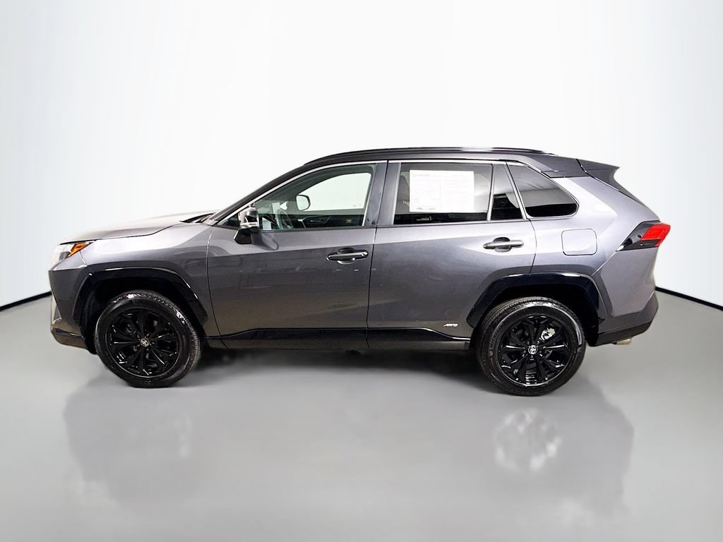 Certified 2024 Toyota RAV4 XSE w/ Weather Package AWD/4WD image 4