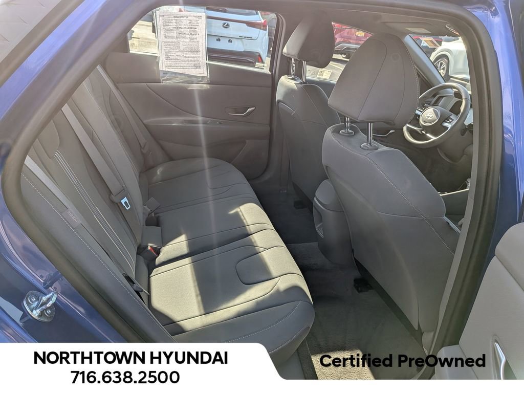 Used 2025 Hyundai Elantra Sport FWD image 32