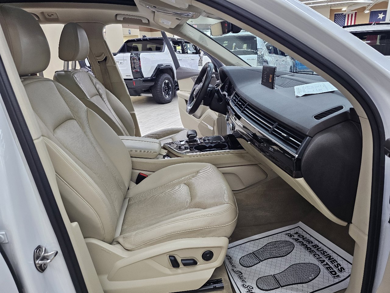 Used 2018 Audi Q7 3.0T Prestige w/ Prestige Package image 21