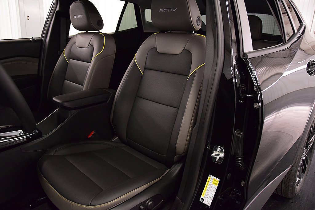 New 2025 Chevrolet Trax ACTIV w/ Driver Confidence Package image 27