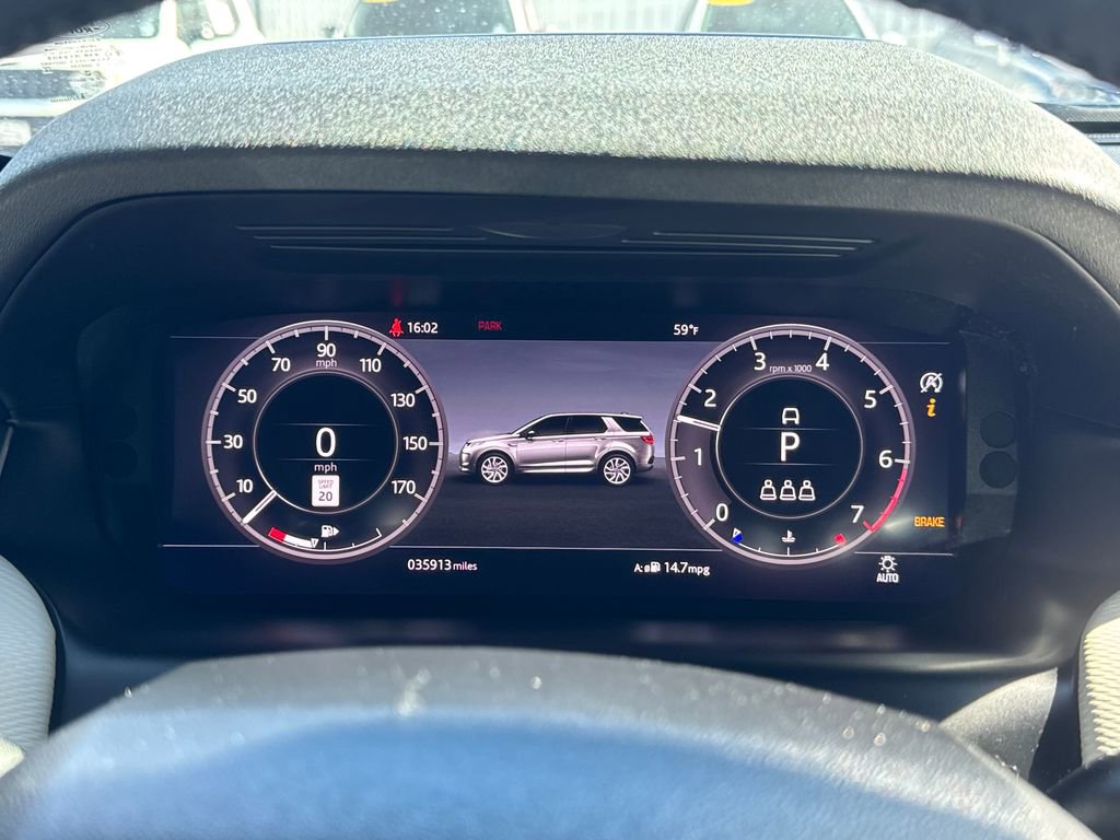 Used 2020 Land Rover Discovery Sport SE R-Dynamic image 15