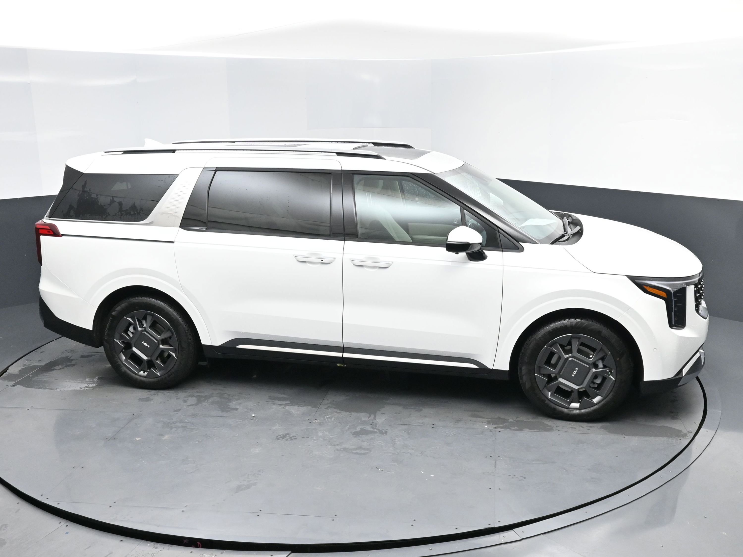 New 2026 Kia Carnival SX image 7