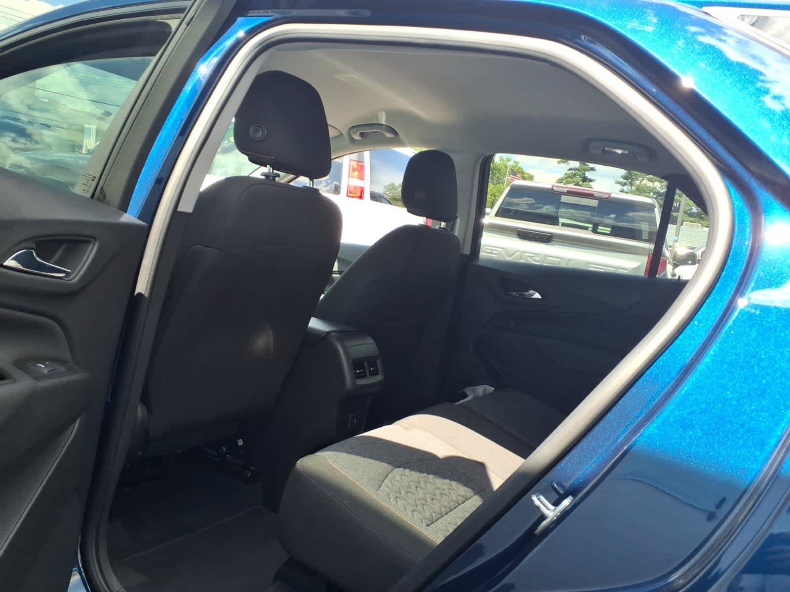 Used 2023 Chevrolet Equinox LT AWD/4WD image 17