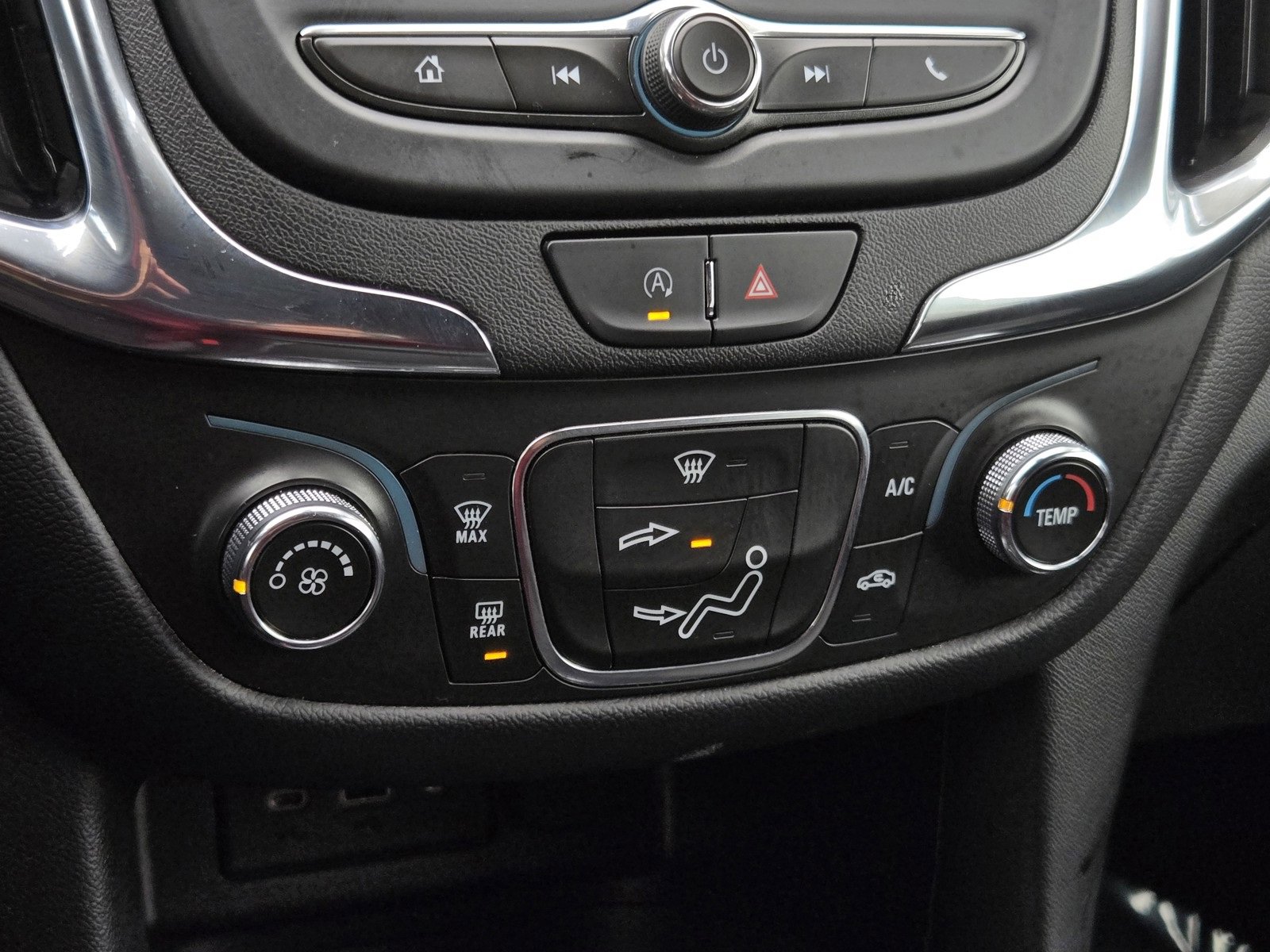 Used 2023 Chevrolet Equinox LT image 17