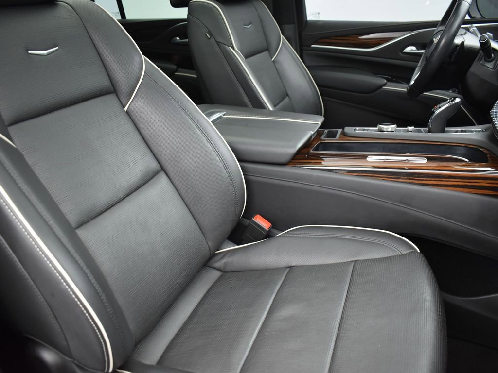 Used 2023 Cadillac Escalade ESV Premium Luxury w/ Performance Package image 39