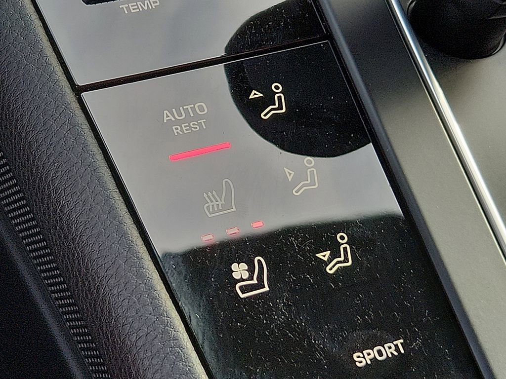 Certified 2025 Porsche Macan image 26