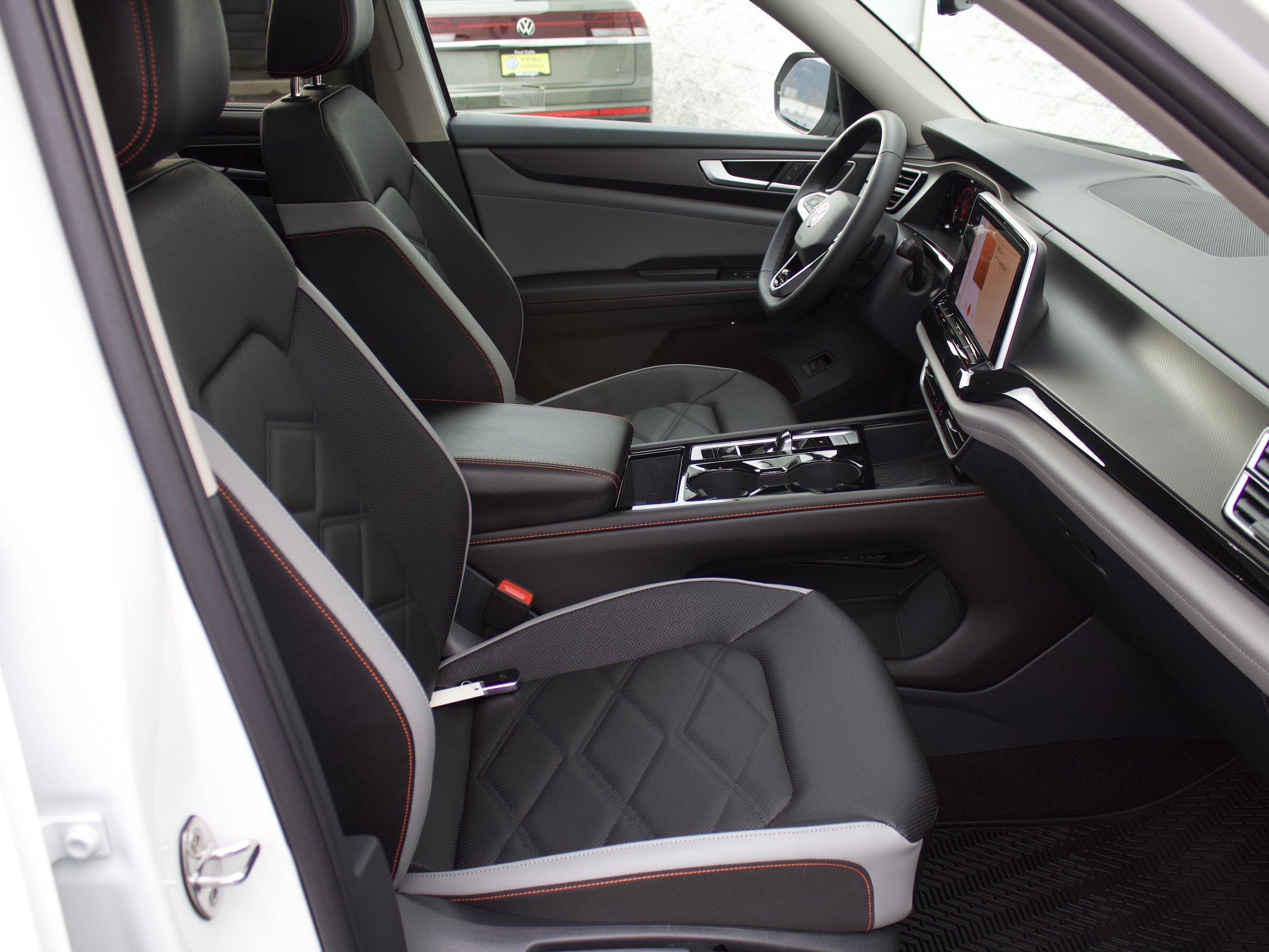 New 2026 Volkswagen Atlas Peak Edition AWD/4WD image 39