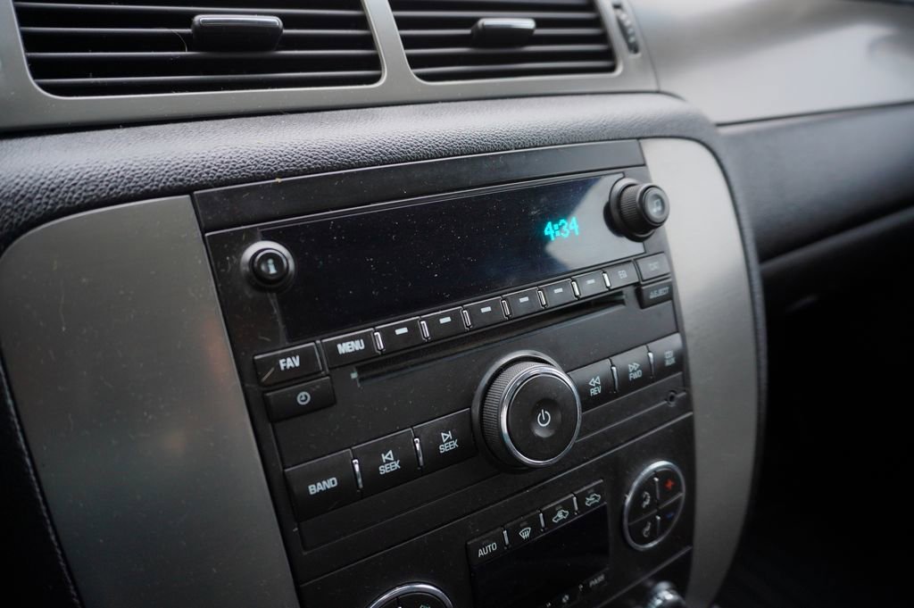 Used 2014 Chevrolet Silverado 2500 LTZ image 13