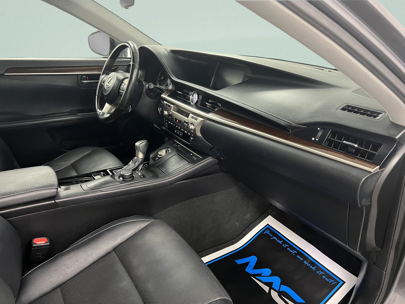 Used 2017 Lexus ES 350 w/ Premium Package FWD image 39
