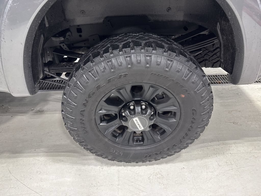 Used 2022 Ford F250 Platinum w/ Tremor Off-Road Package AWD/4WD image 5