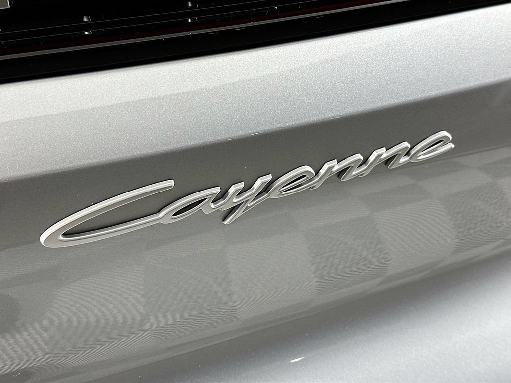 New 2026 Porsche Cayenne AWD/4WD image 34