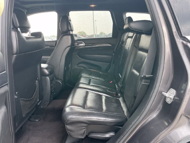 Used 2015 Jeep Grand Cherokee Overland w/ Advanced Technology Group AWD/4WD image 28
