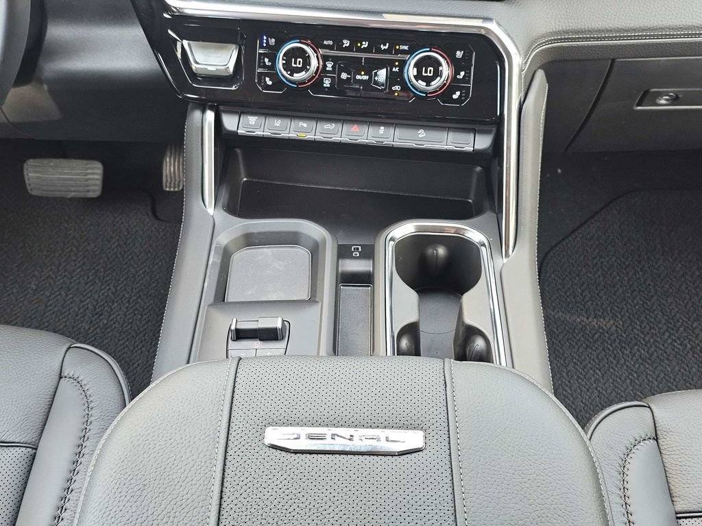New 2026 GMC Sierra 2500 Denali w/ Denali Reserve Package AWD/4WD image 18