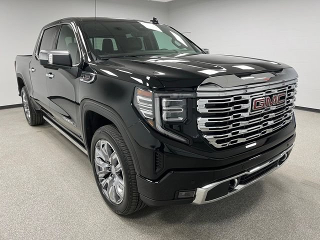 Used 2025 GMC Sierra 1500 Denali w/ Denali Reserve Package AWD/4WD image 2