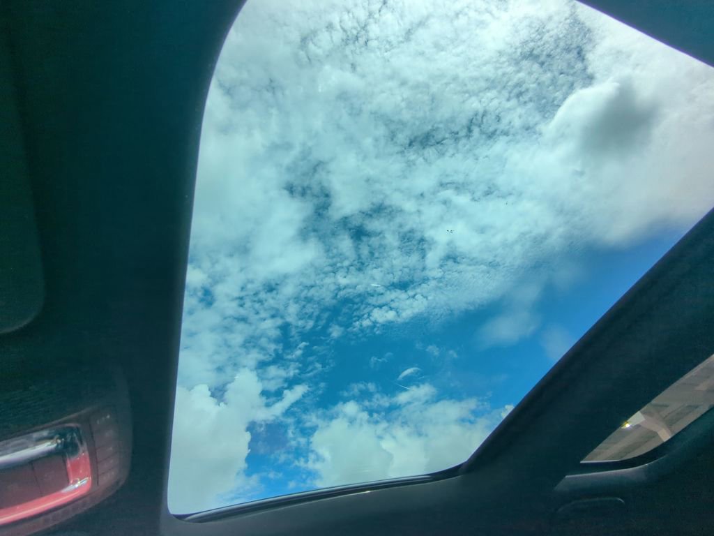 New 2024 Mercedes-Benz GLB 250 image 16