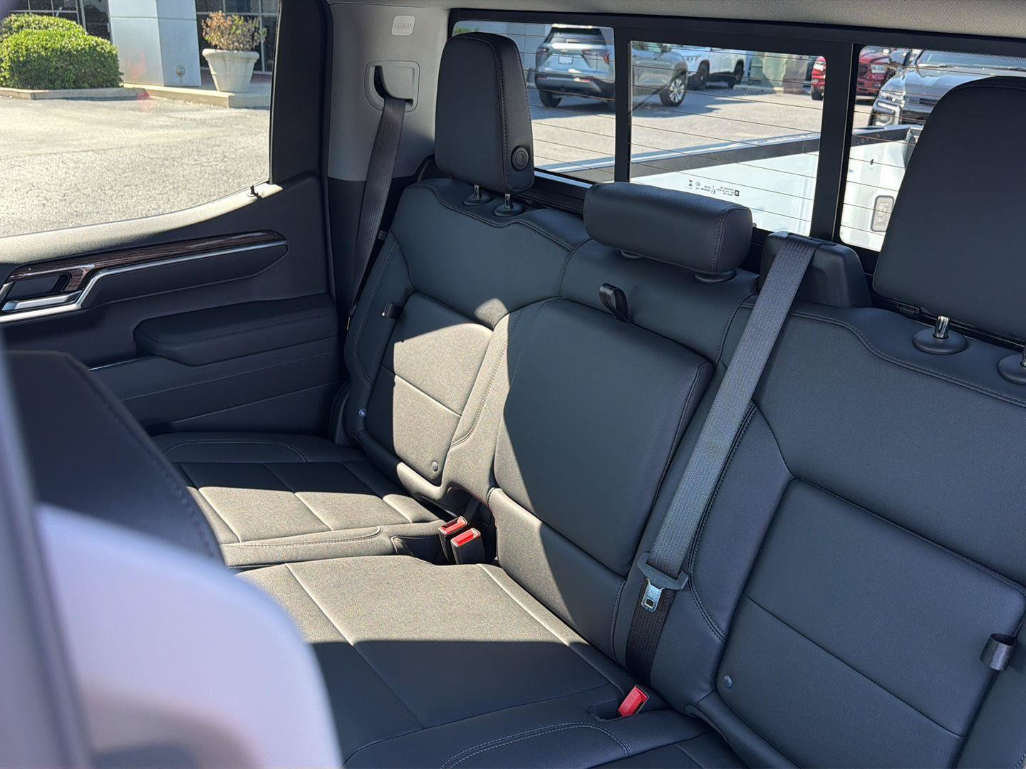 New 2026 Chevrolet Silverado 1500 LT w/ Leather Package RWD image 32