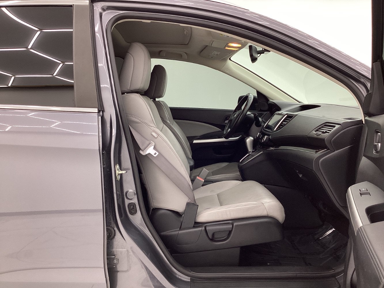 Used 2016 Honda CR-V EX-L image 16