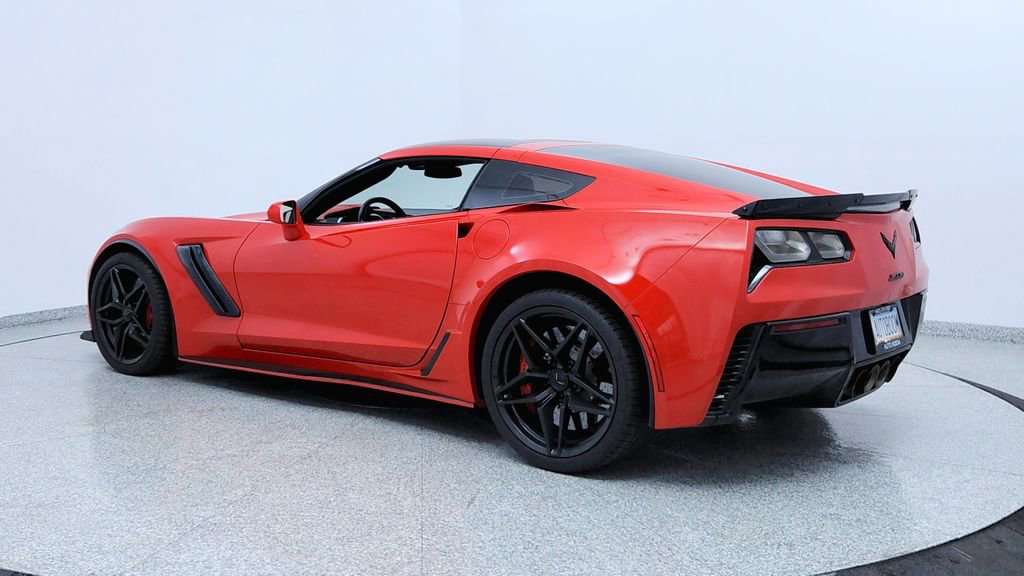Used 2016 Chevrolet Corvette Z06 w/ 3LZ Preferred Equipment Group image 3