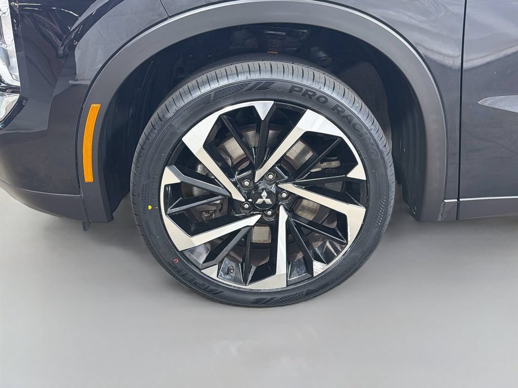 Used 2022 Mitsubishi Outlander ES AWD/4WD image 31