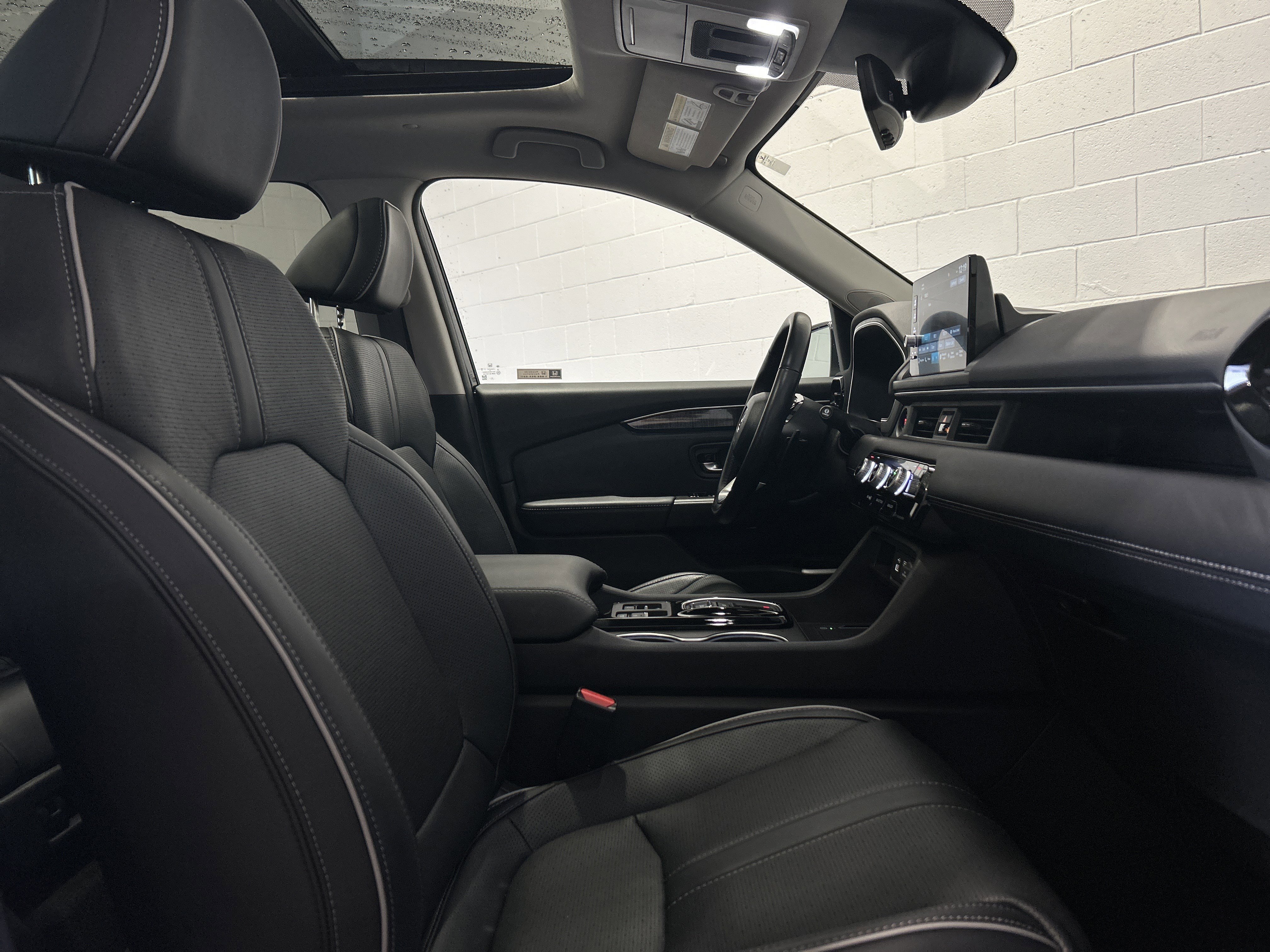 Certified 2024 Honda Pilot Elite image 31