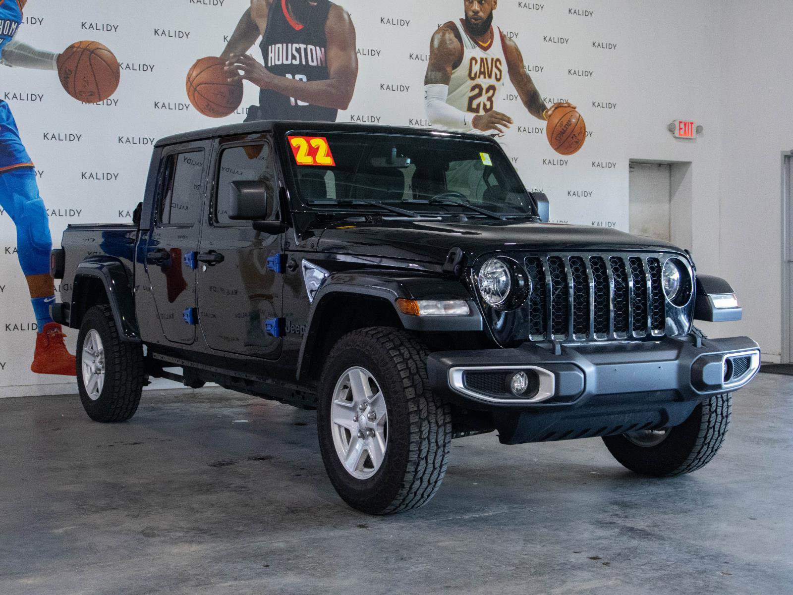 Used 2022 Jeep Gladiator Sport image 19