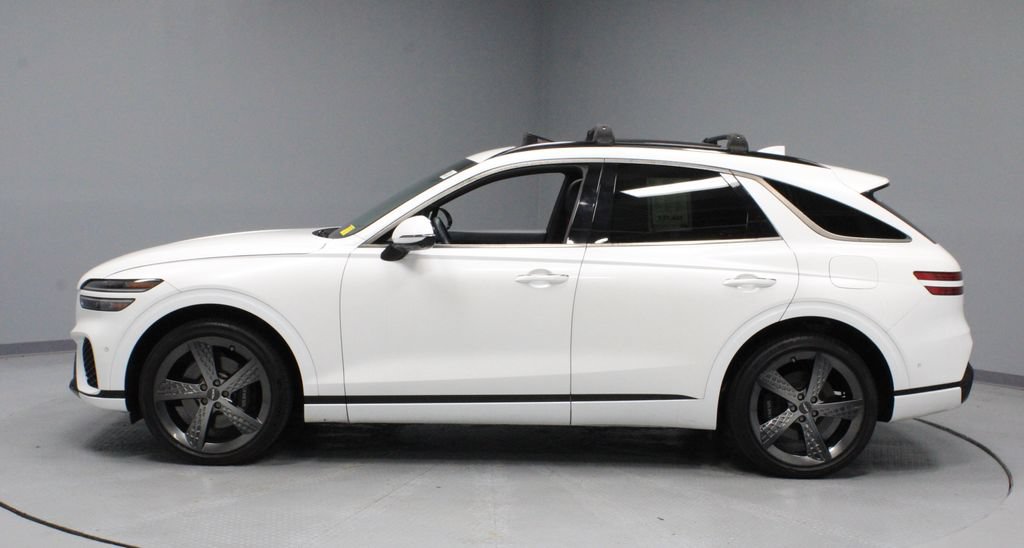 Used 2023 Genesis GV70 2.5T w/ Sport Prestige Package AWD/4WD image 8