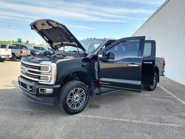 Used 2023 Ford F250 Limited AWD/4WD image 10