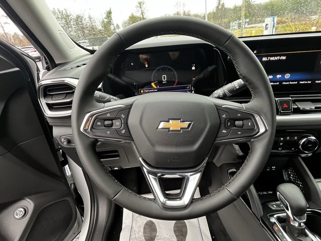 New 2026 Chevrolet TrailBlazer LT w/ Convenience Package image 2