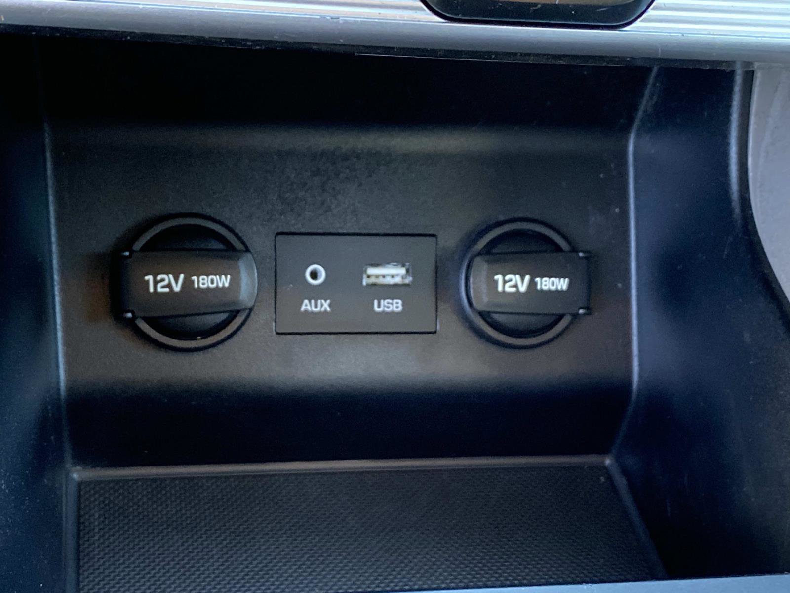 Used 2019 Hyundai Elantra SEL FWD image 12