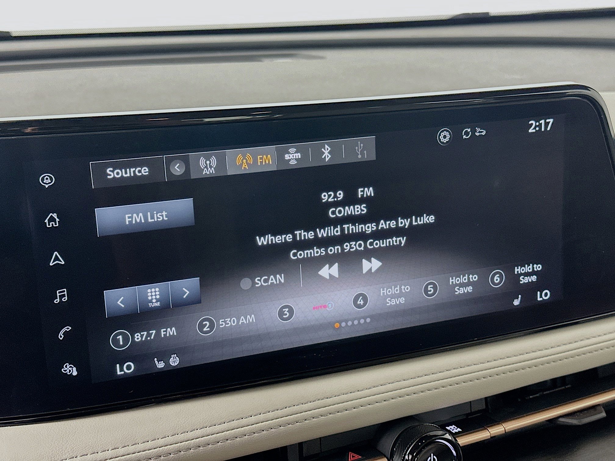 Used 2024 Nissan Ariya FWD image 21