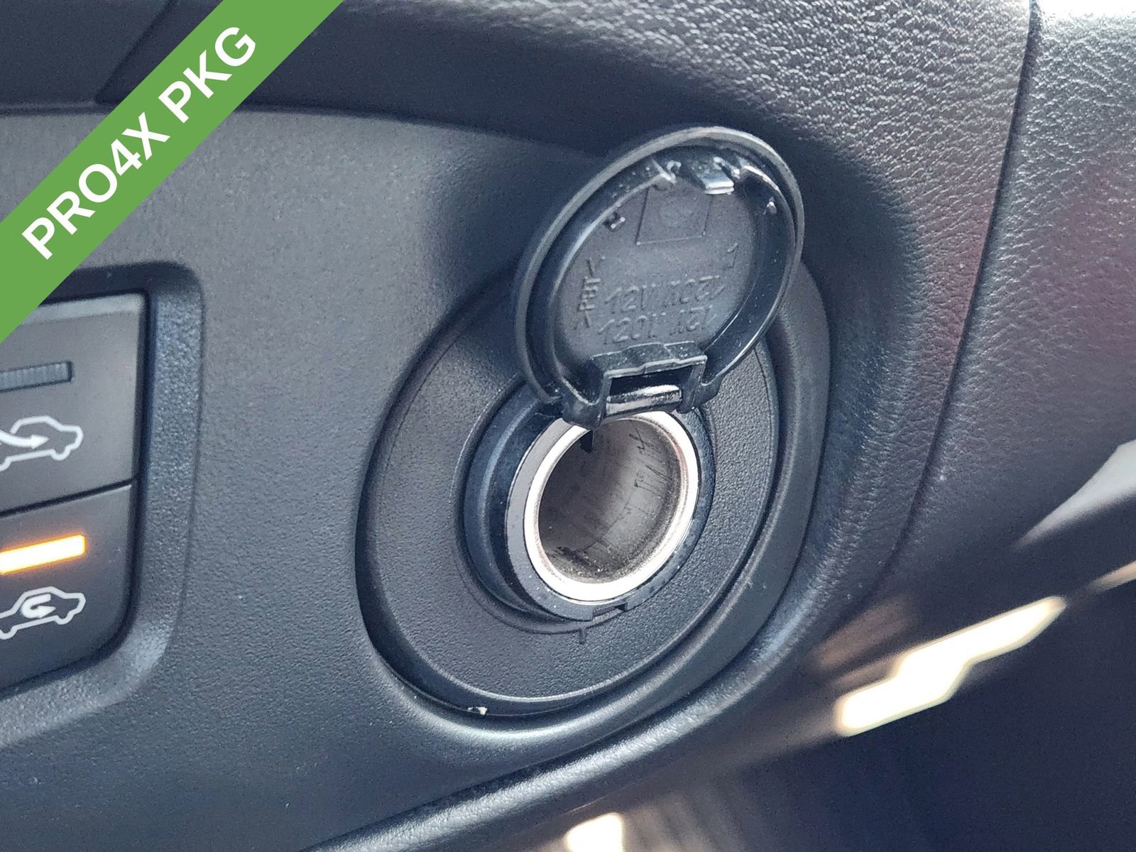 Used 2024 Nissan Frontier PRO-4X w/ Off-Road Protection Package image 22