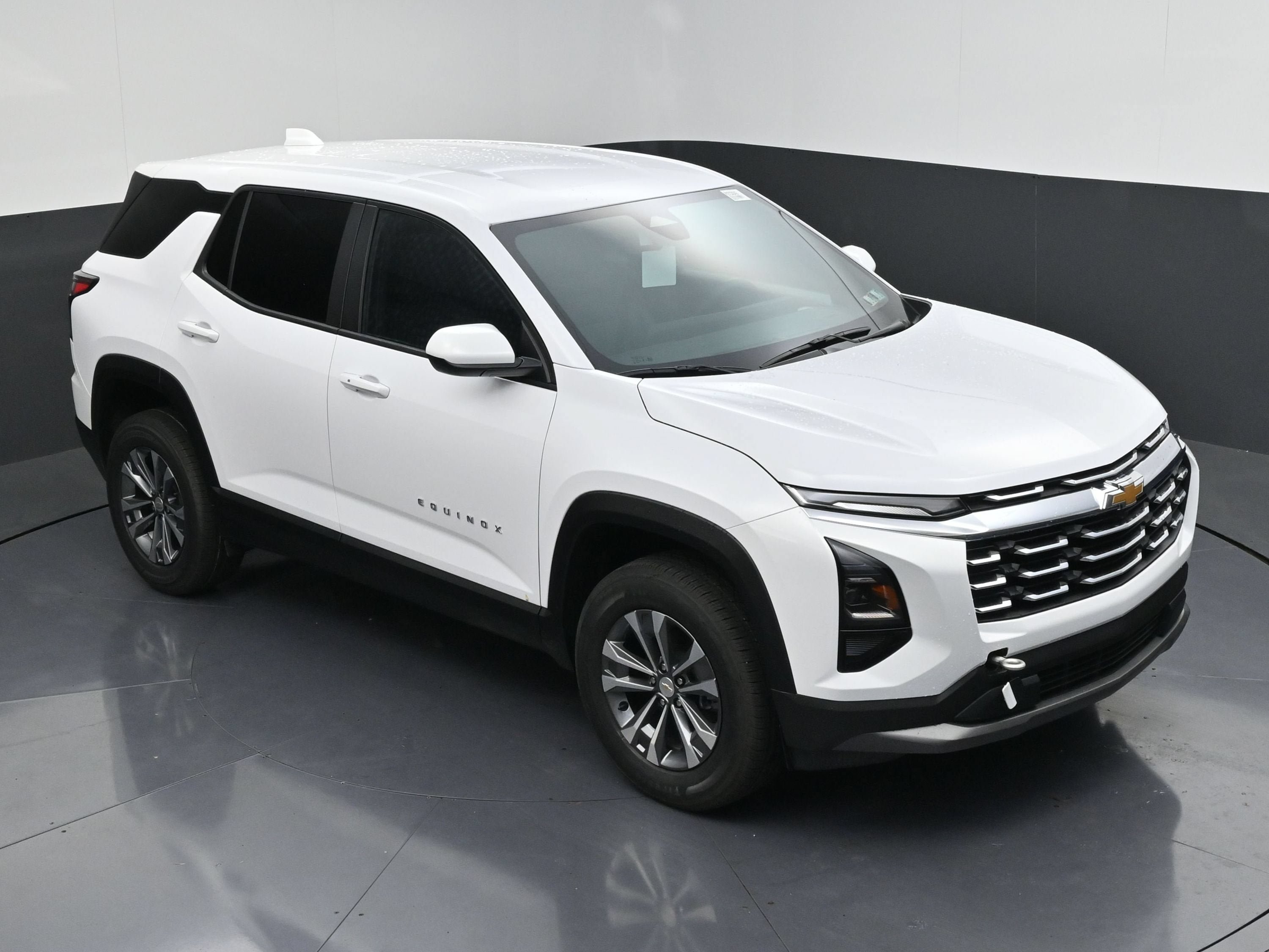 New 2027 Chevrolet Equinox LT w/ Convenience Package II FWD image 46