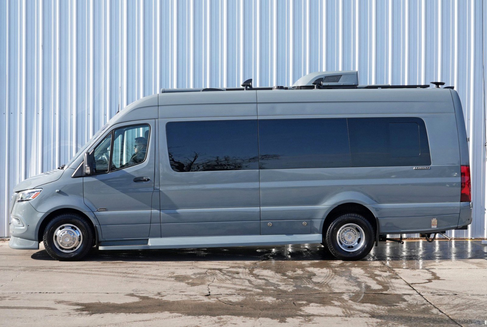 Used 2023 Mercedes-Benz Sprinter 3500 w/ Parking Package image 9