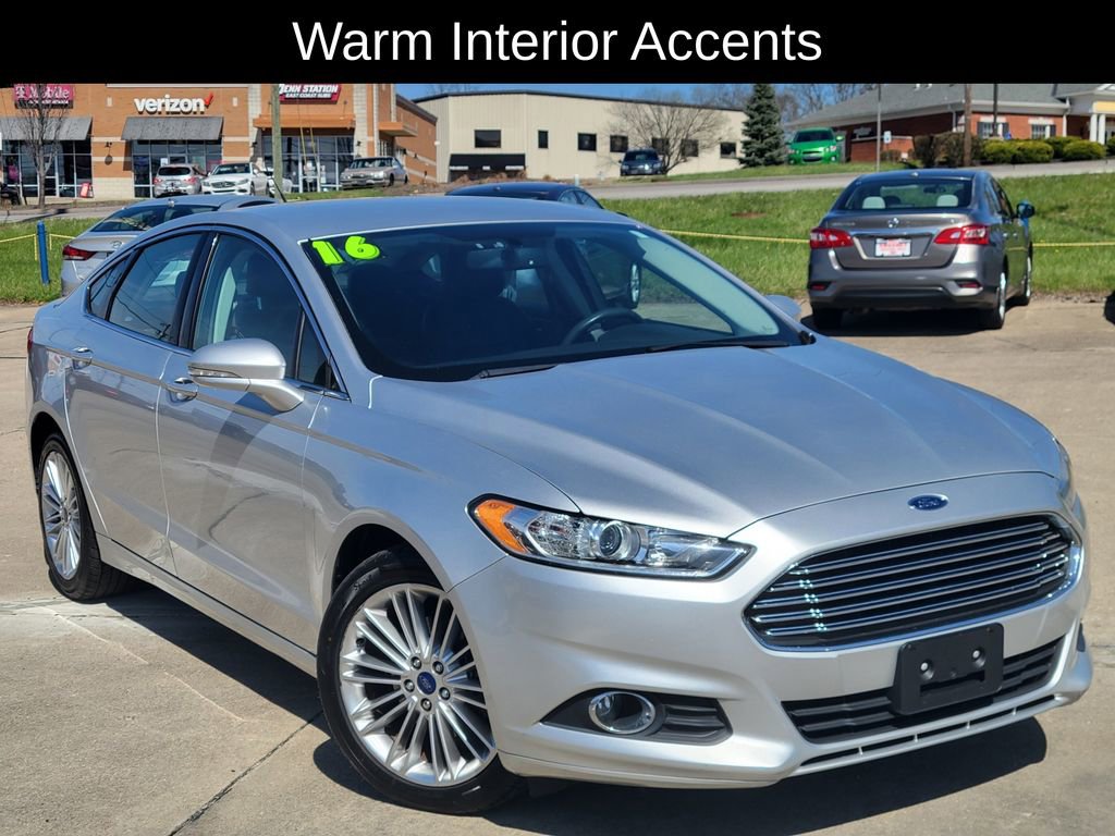 Used 2016 Ford Fusion SE w/ Equipment Group 202A image 29
