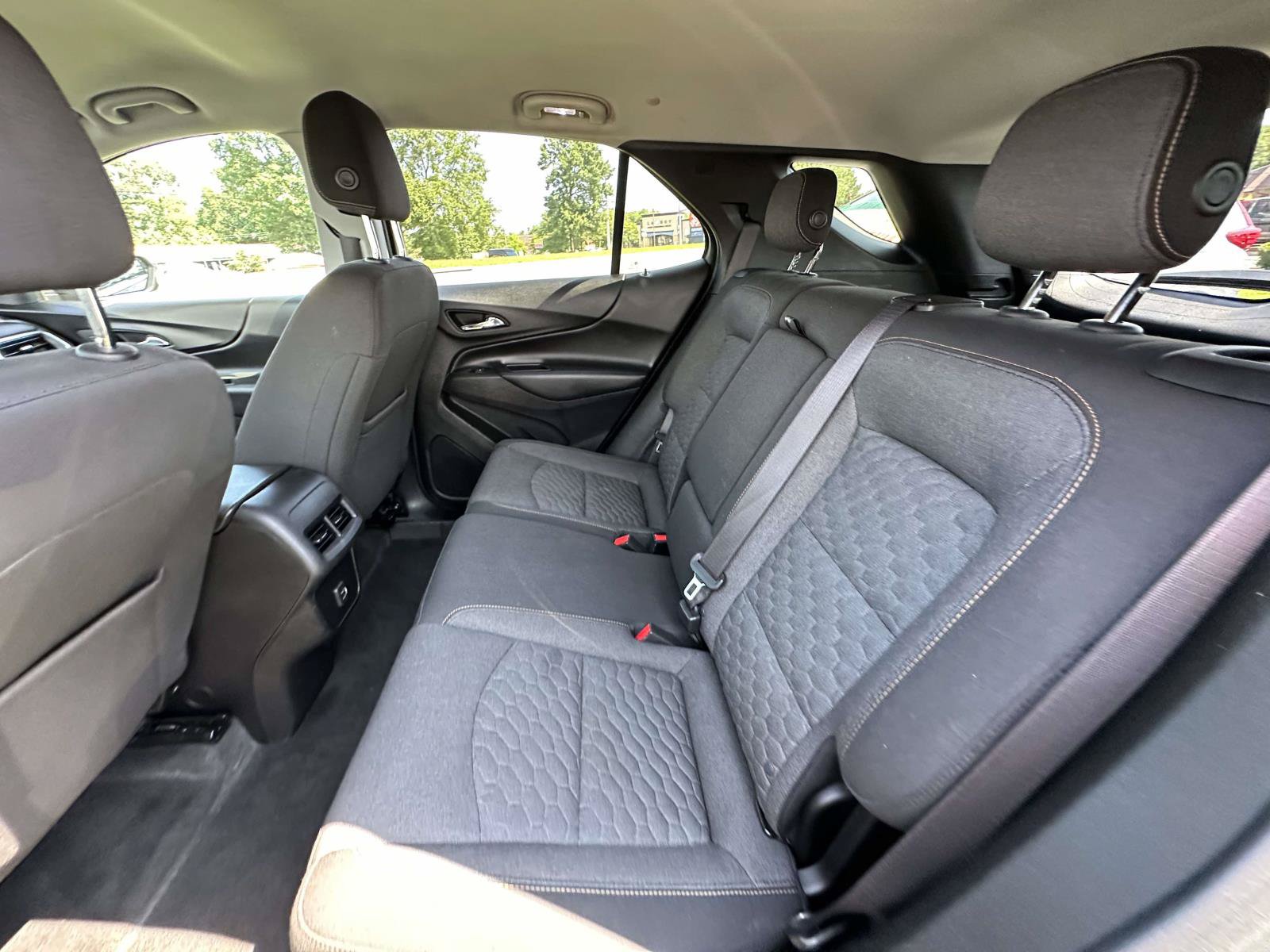 Used 2019 Chevrolet Equinox LT FWD image 27