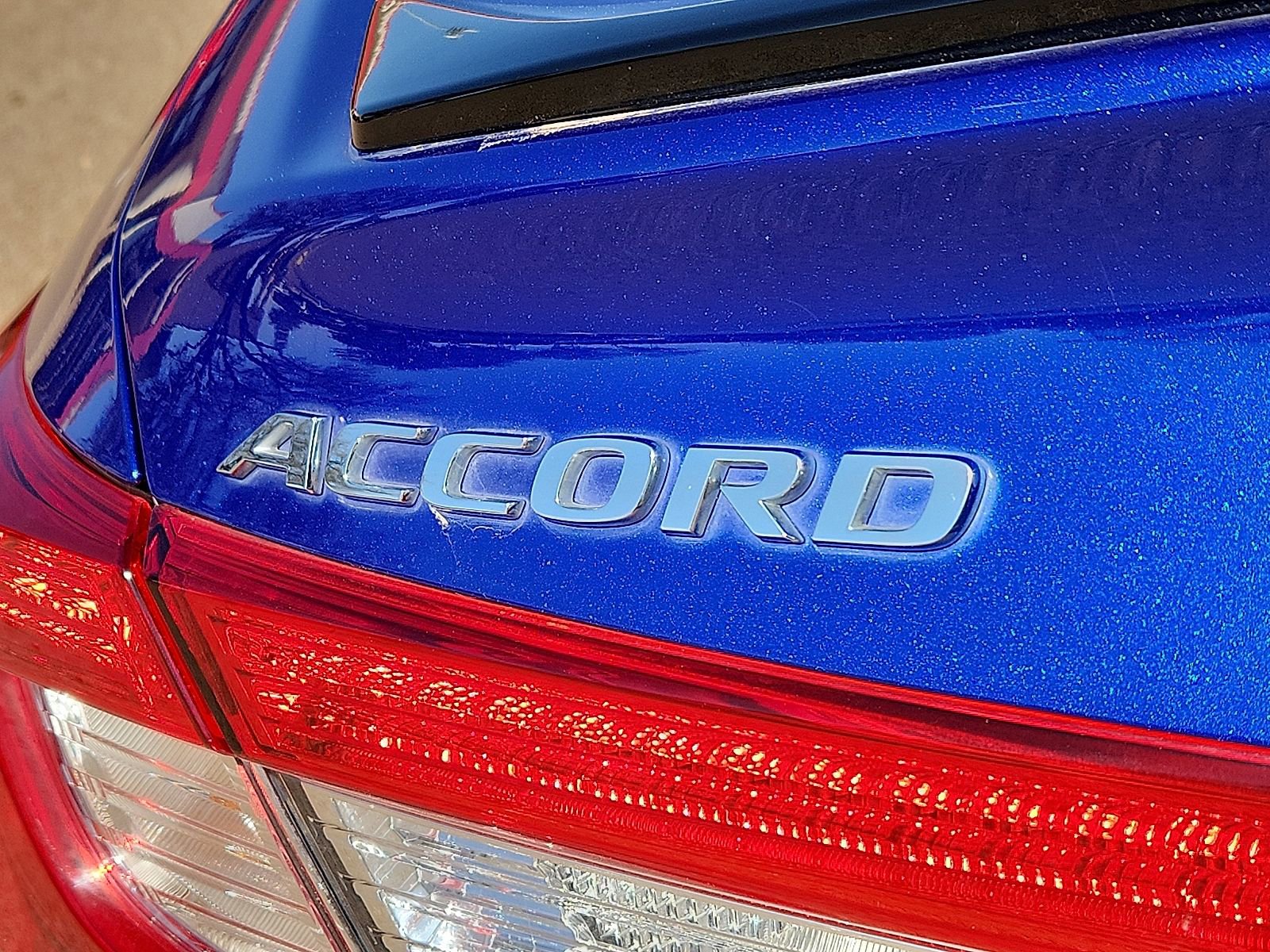 Used 2021 Honda Accord Sport image 8