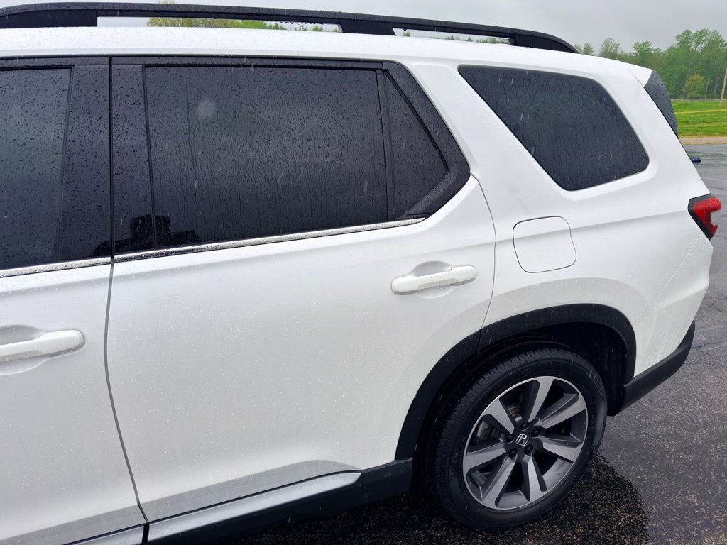 Used 2023 Honda Pilot Elite image 15