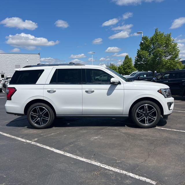 Used 2020 Ford Expedition Limited w/ Special Edition Package AWD/4WD image 3