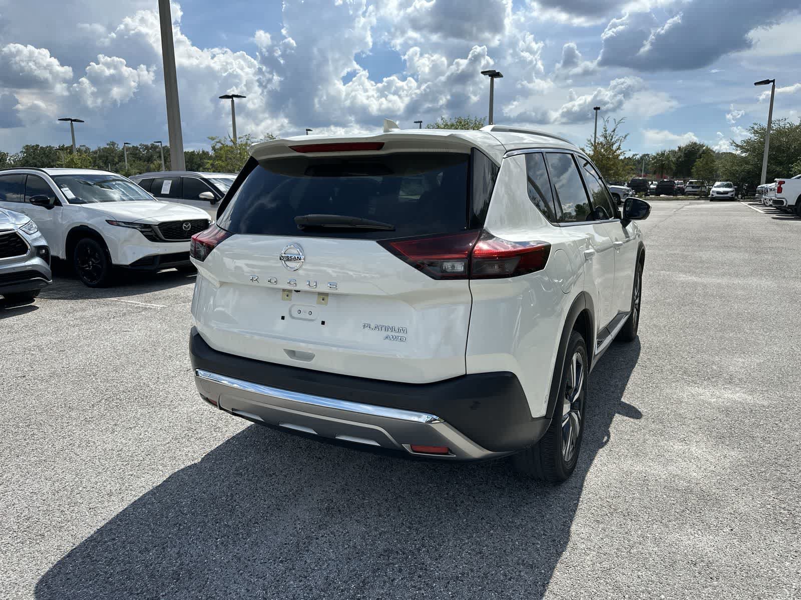 Used 2021 Nissan Rogue Platinum AWD/4WD image 8