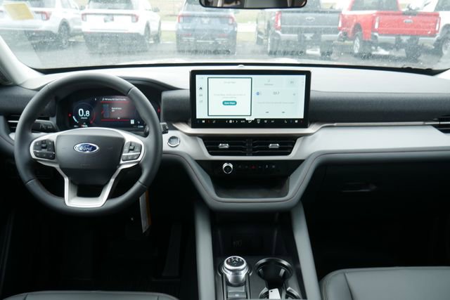 New 2026 Ford Explorer Active w/ Active Comfort Package AWD/4WD image 6